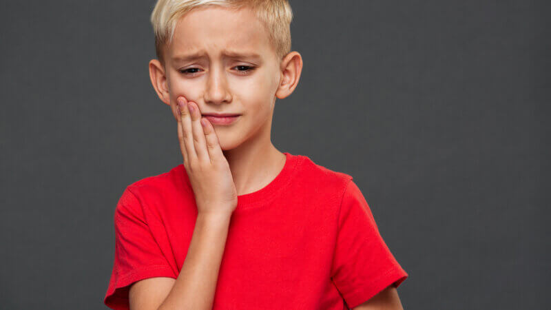 Mon enfant s’est cassé une dent : que faire ?