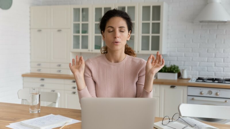 Pour gérer la colère, mieux vaut respirer que se défouler