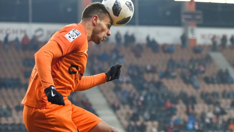 Football et commotions cérébrales : faut-il interdire le jeu de tête ?