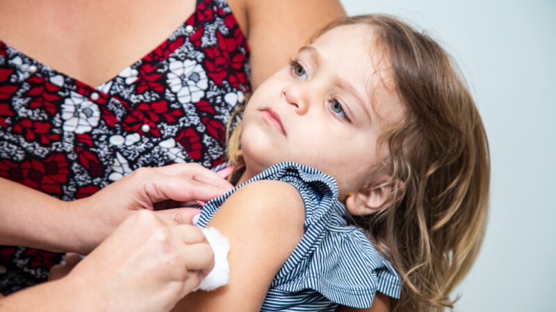 Méningites :  vers une protection élargie et plus adaptée ?