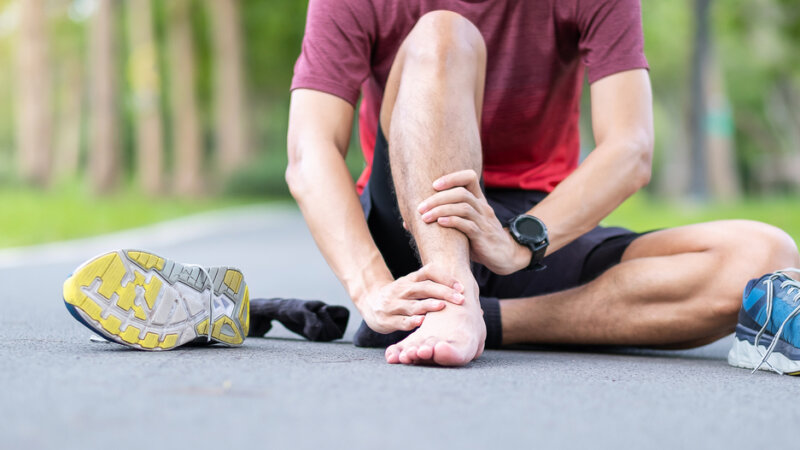 Tendinite, entorse … oubliez vos anciens réflexes !