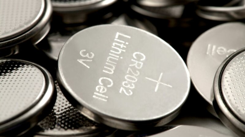 Pile bouton : encore de nombreux accidents chez les enfants