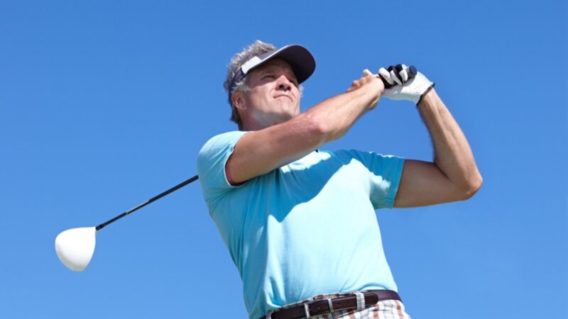 Coude du golfeur : tout savoir sur le golf elbow