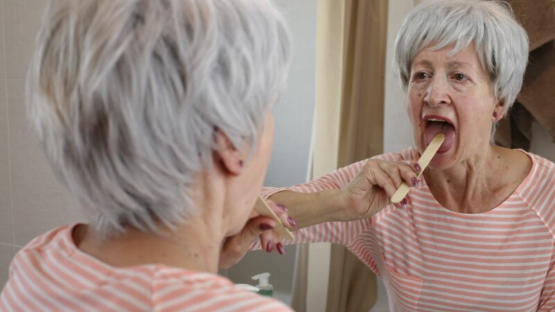 « J’imagine toujours le pire » : qu’est-ce que l’hypocondrie dont souffrait Michel Blanc ?