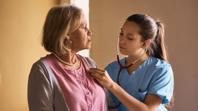 BPCO : une maladie fréquente et sévère qui s’attaque aux poumons et au cœur