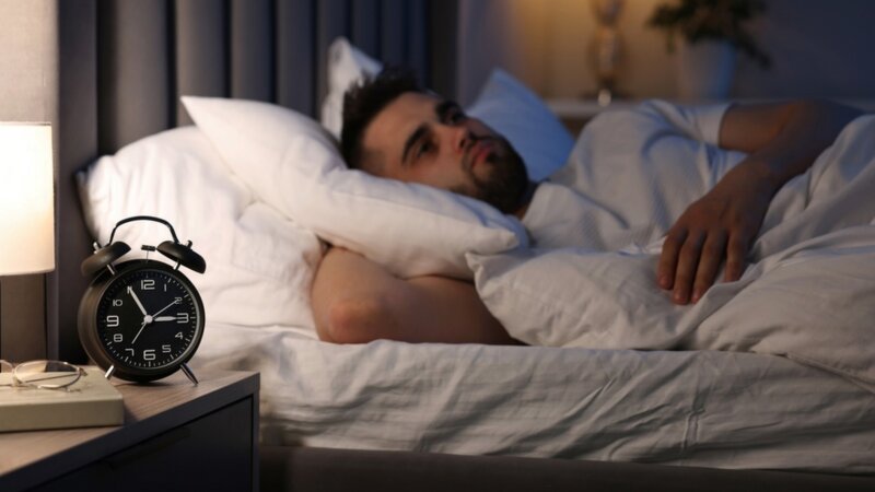 Un mauvais sommeil à la quarantaine nuit à la santé cérébrale