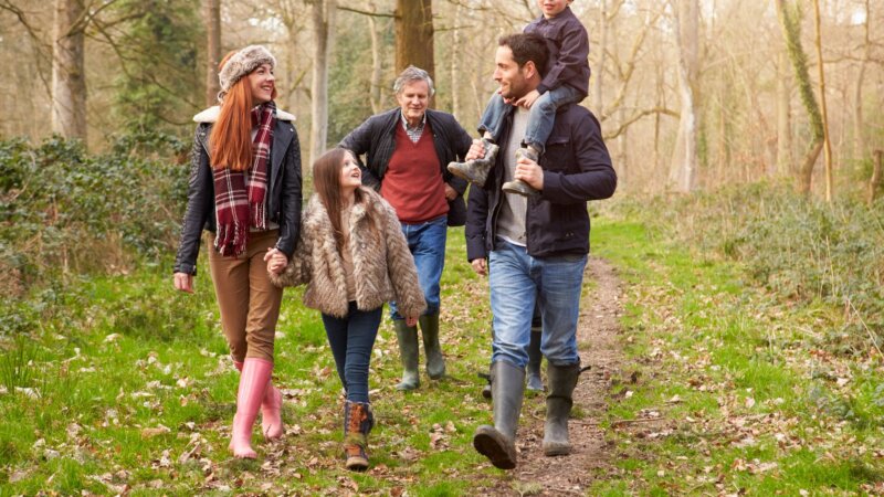 Repas copieux : la marche digestive au menu des fêtes