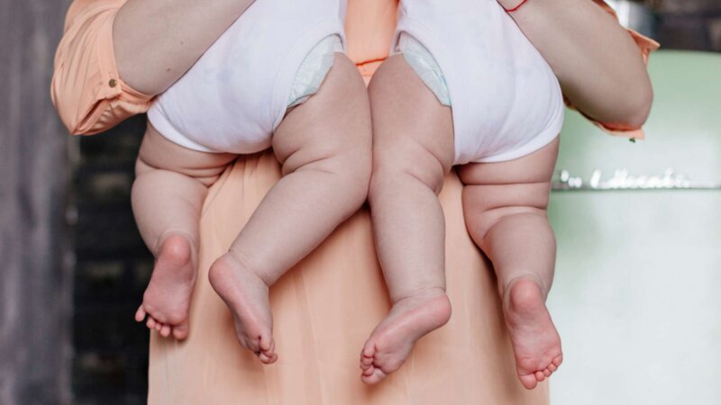 Pourquoi les mères de jumeaux courent-elles un plus grand risque cardiovasculaire ?