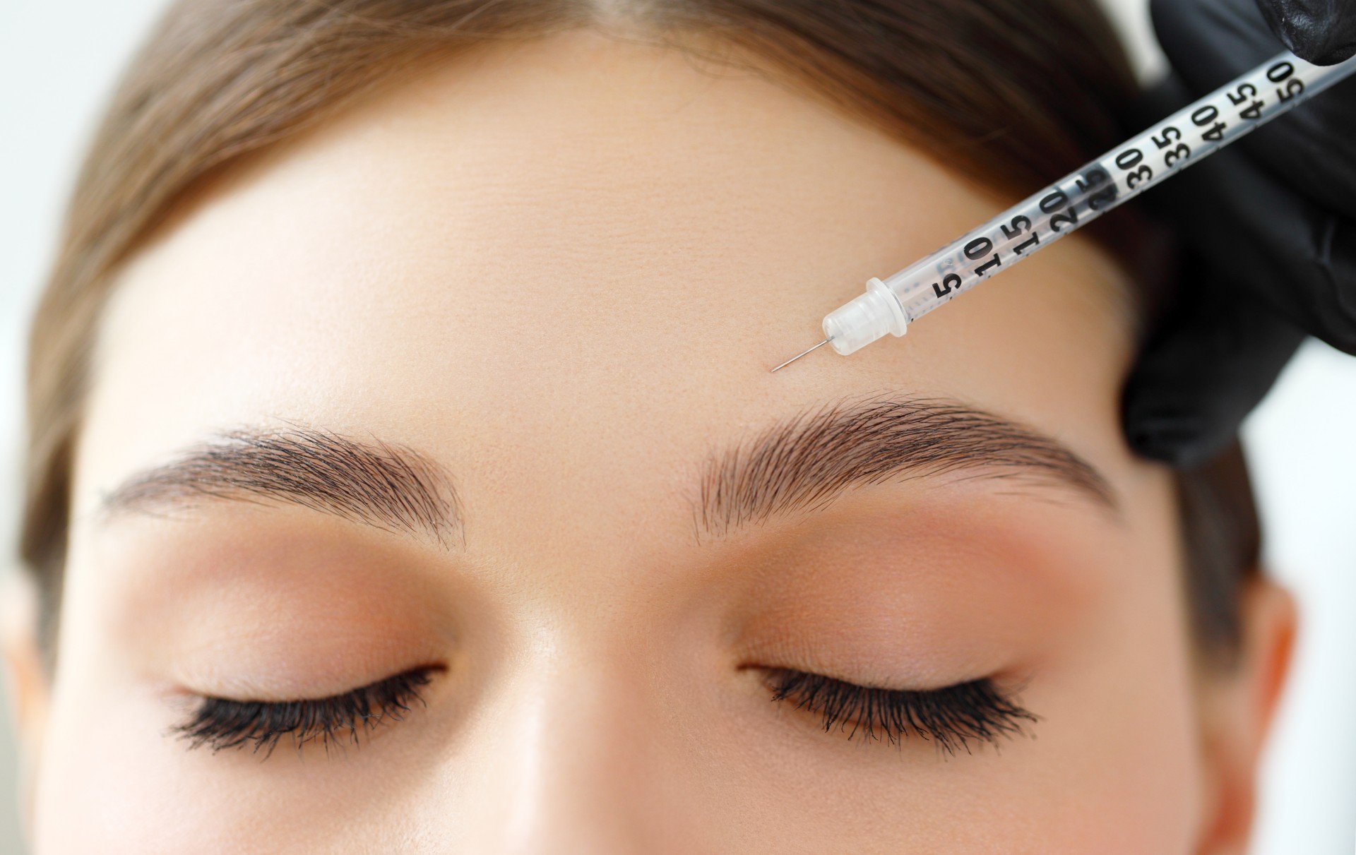 Injections illégales de toxine botulique : des cas graves de botulisme