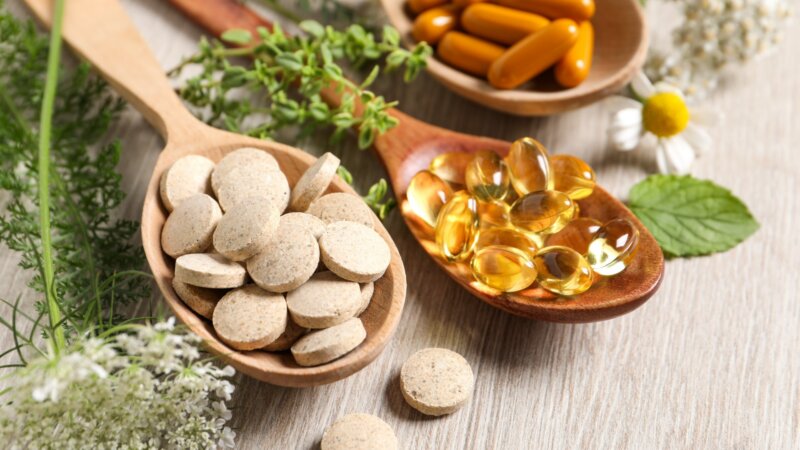 Compléments alimentaires : 5 conseils pour limiter les risques