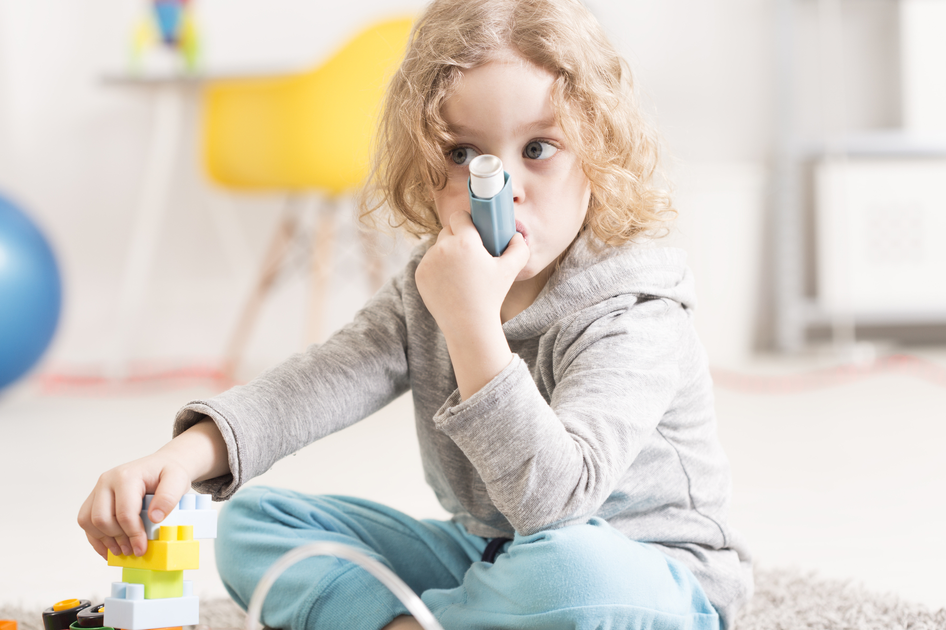 Objets connectés dans l’asthme de l’enfant : gadgets ou outils incontournables ?