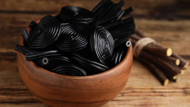 Réglisse : l’Anses alerte sur les dangers d’une consommation excessive