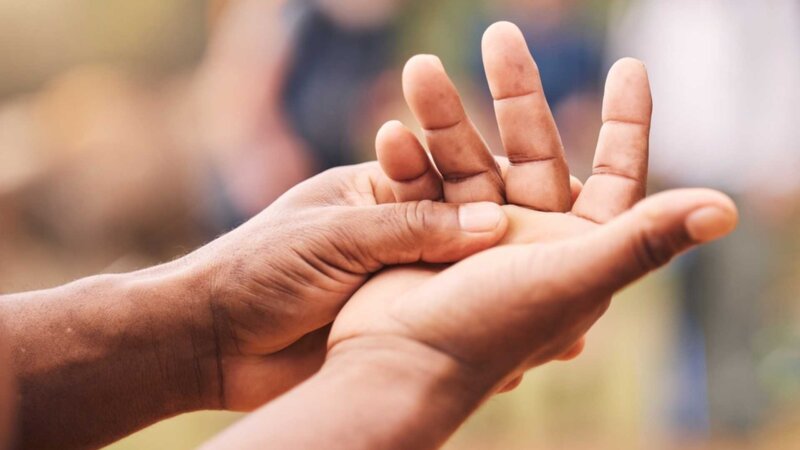 Maladie d’Alzheimer : ces signes qui précéderaient les troubles de mémoire