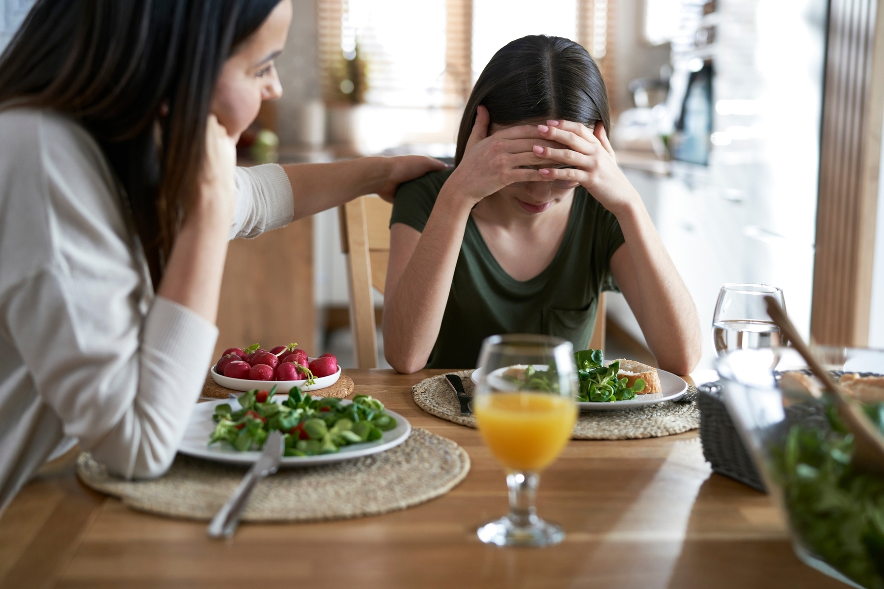 Journée internationale des TCA : quand les troubles des conduites alimentaires s’immiscent dans la famille