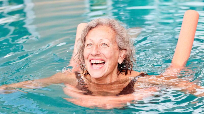 Même adulte, il n’est jamais trop tard pour apprendre à nager