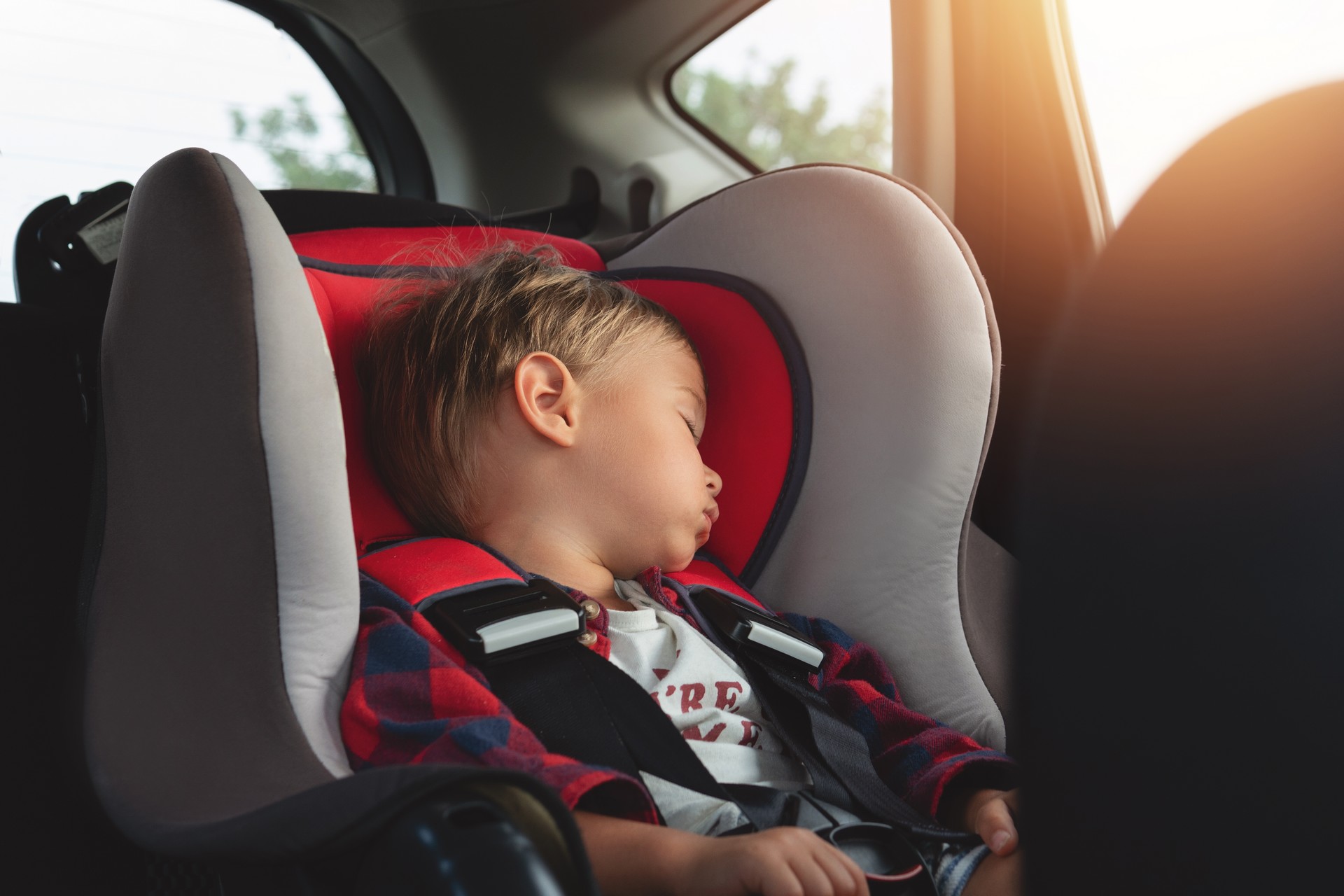 Qu’est-ce que le « syndrome du bébé oublié » dans une voiture ?