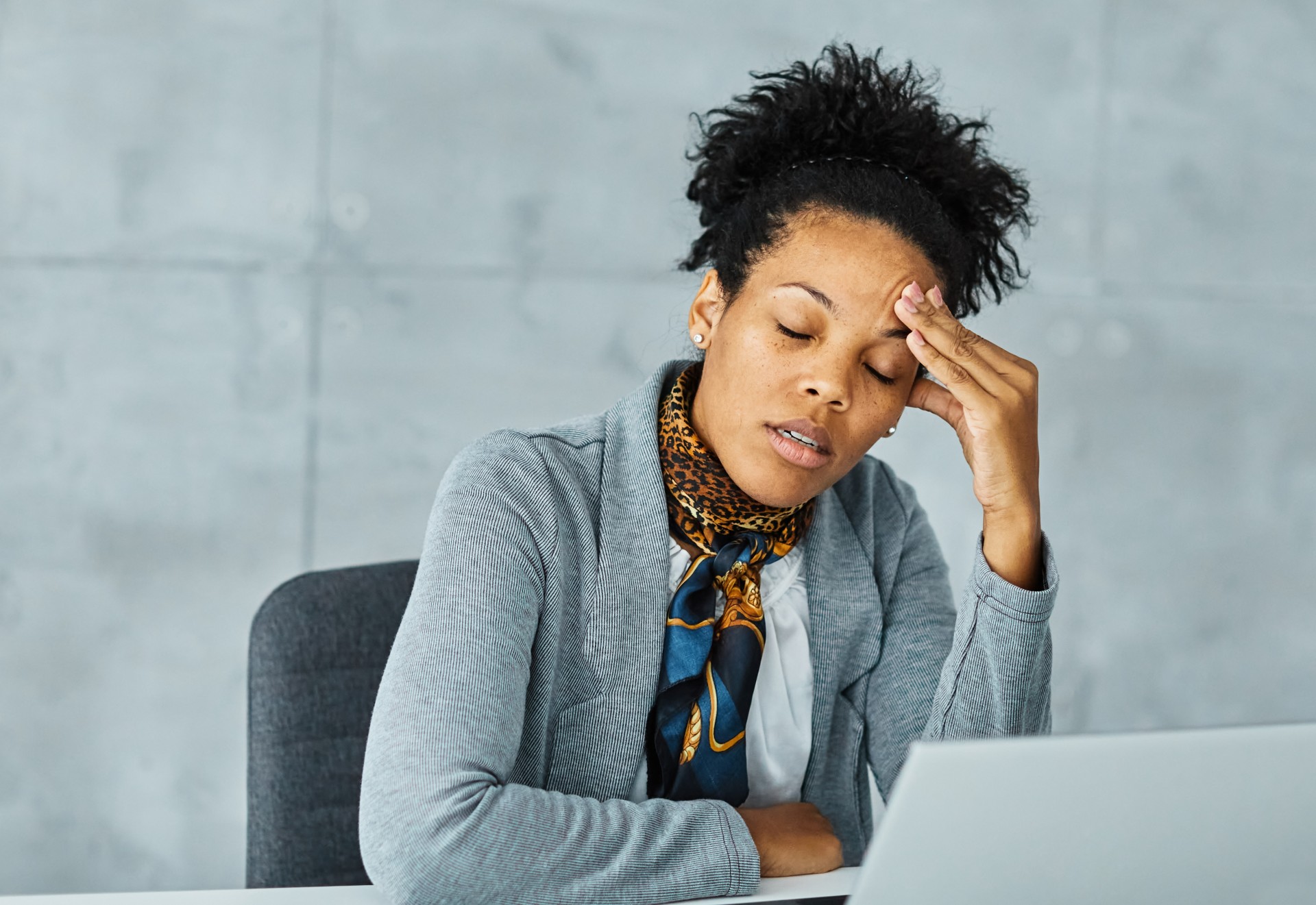 Migraine : la santé mentale, les liens sociaux et les capacités cognitives également affectés