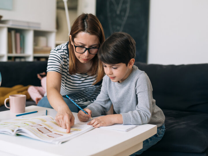 Comment réagir face aux mauvaises notes de votre enfant ?