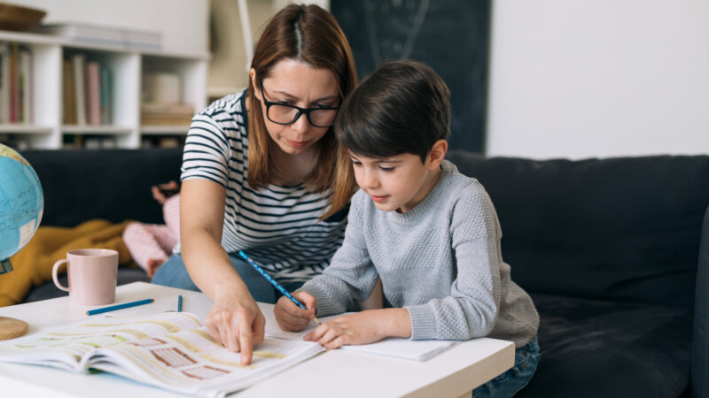 Comment réagir face aux mauvaises notes de votre enfant ?