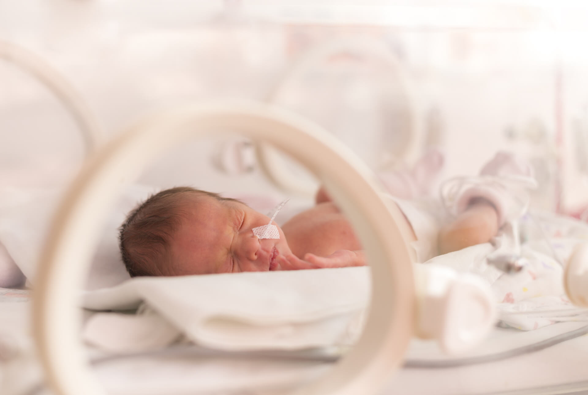 Bébés prématurés : la voix de la maman favorise le développement cérébral