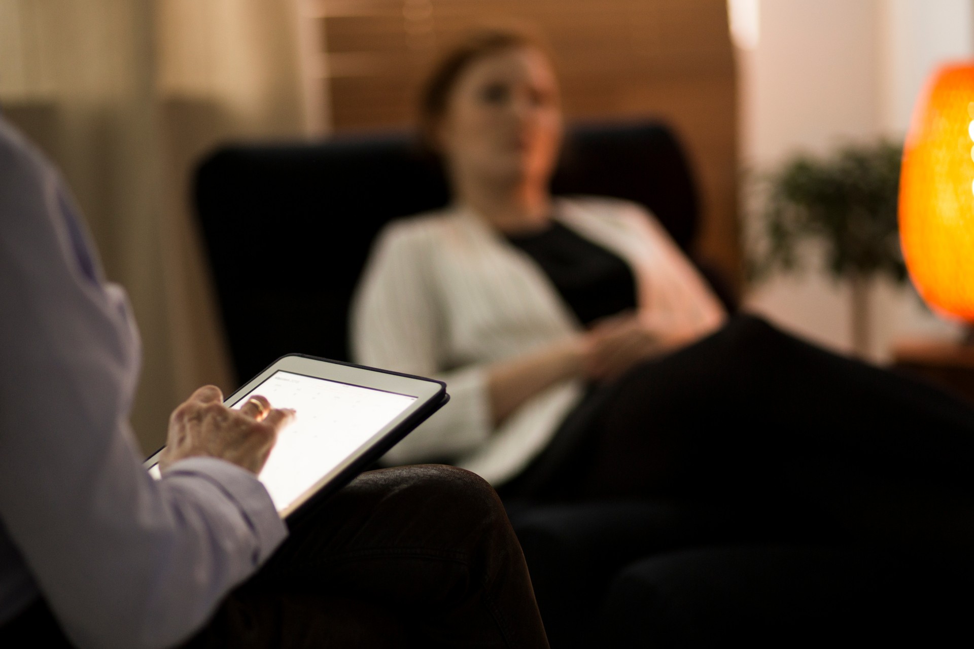 Santé mentale : une IA pour mieux suivre les patients dépressifs et bipolaires