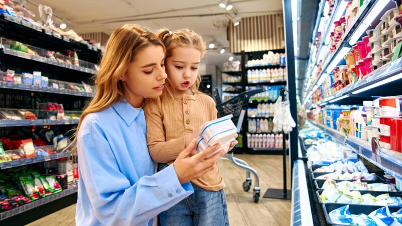 Foodwatch dénonce 10 produits laitiers “pas sains” pour les enfants