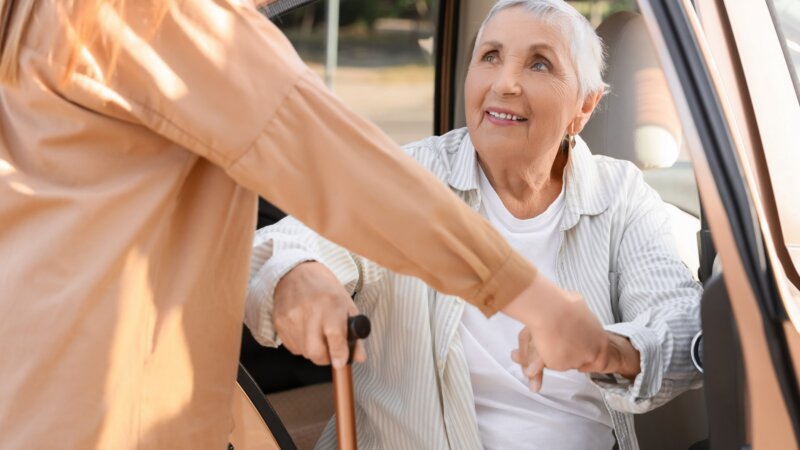 Journée nationale des aidants : un sens à leur vie mais très coûteux pour leur santé physique et mentale
