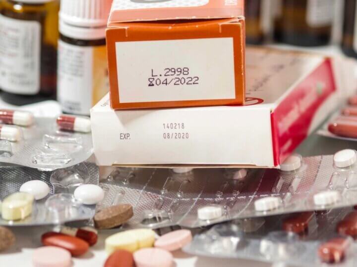 Allonger les dates de péremption des médicaments : concilier santé et environnement