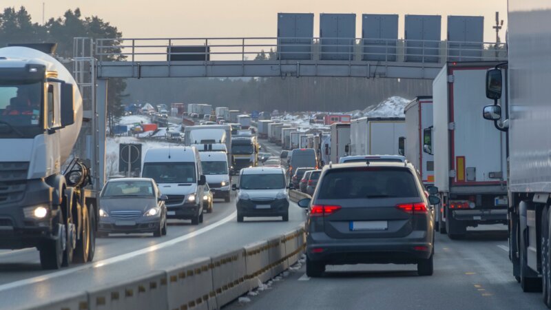 Leucémie aiguë chez l’enfant : l’exposition à la pollution de l’air à la naissance augmente les risques