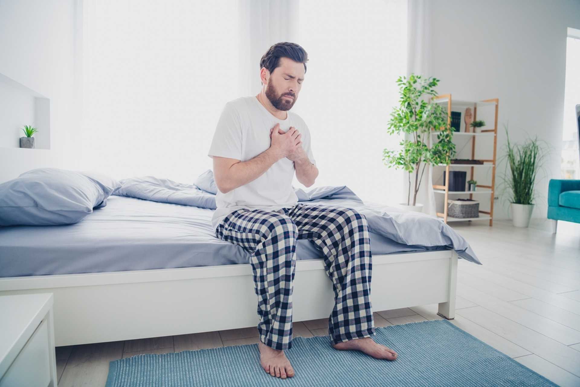 Se coucher tard, manger à des horaires irréguliers… tout ce qui peut augmenter votre risque cardiaque