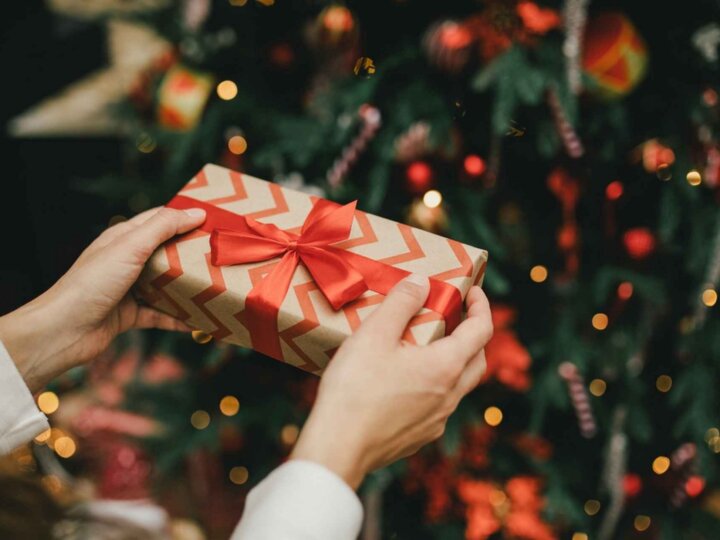 Bien matériel ou expérience sensorielle : quel est le meilleur cadeau de Noel ?