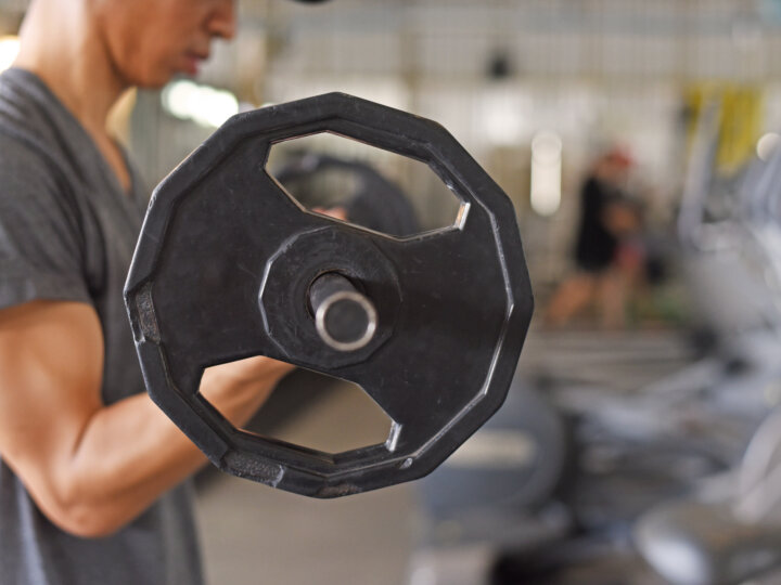 Musculation : comment agir face à un ado accro ?