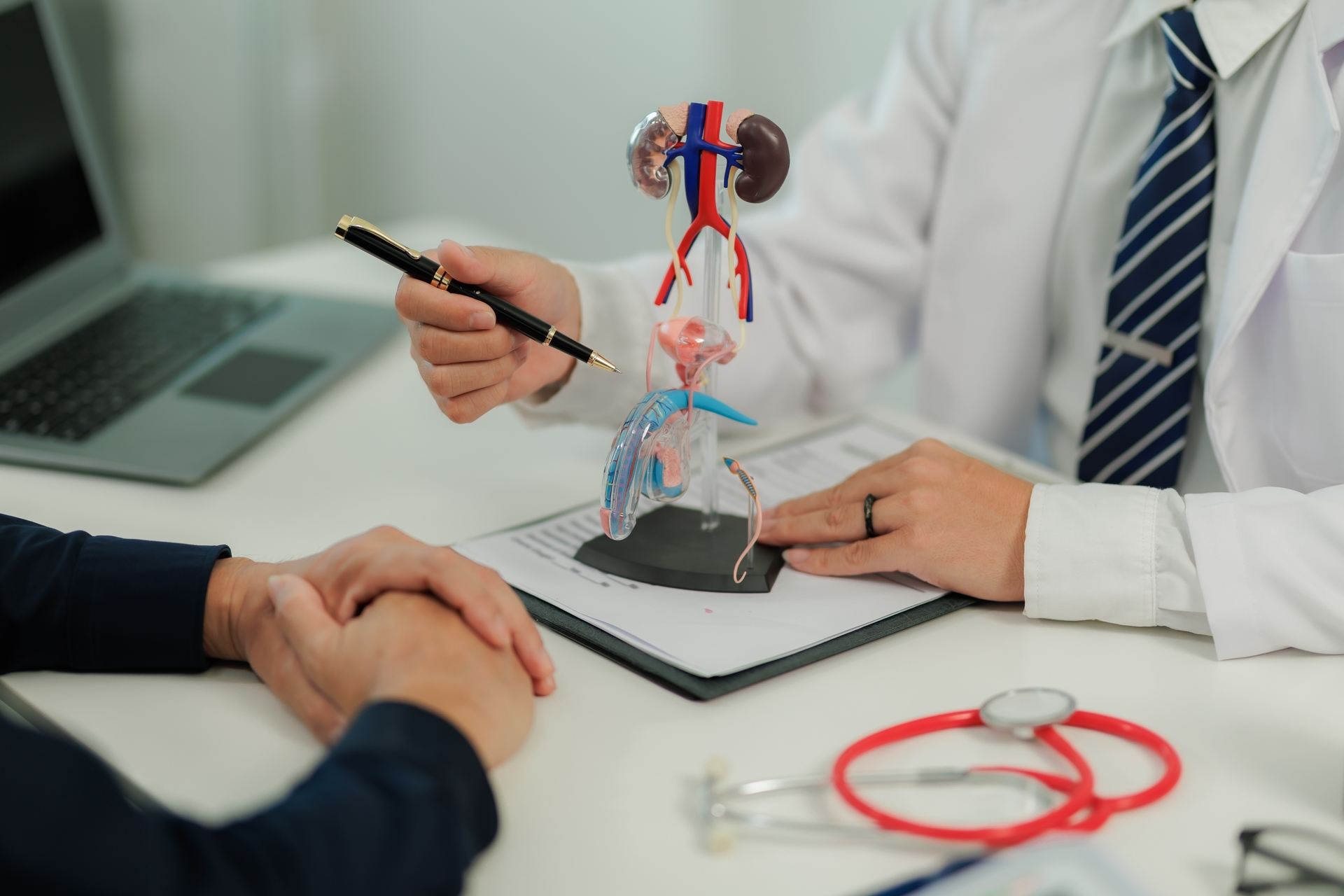 Agrandissement du pénis : quelles techniques, quels risques ?