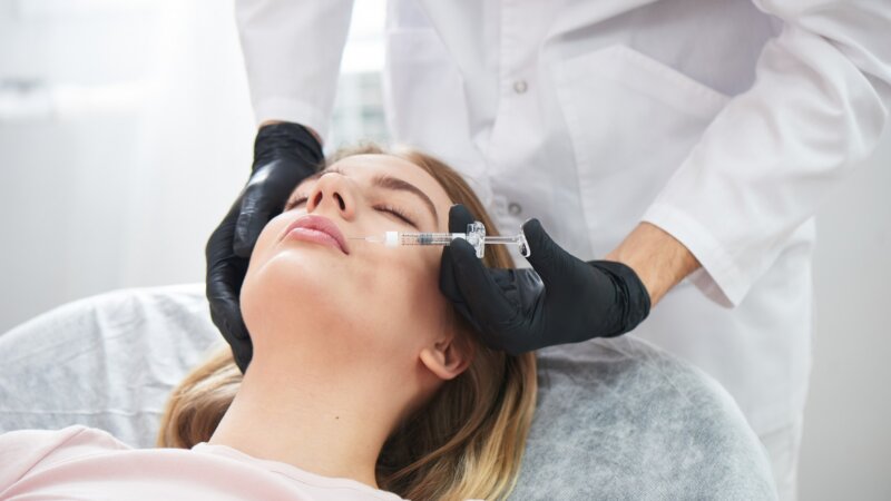 Acide hyaluronique : sur 17 produits injectables testés par l’ANSM, seuls 13 étaient conformes