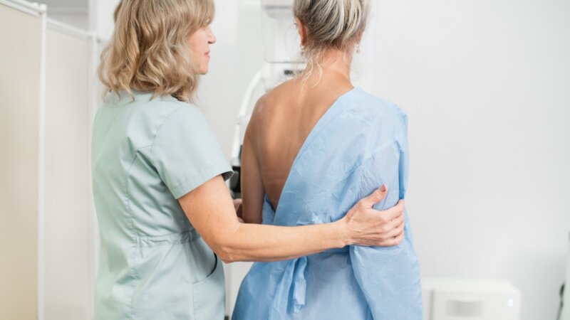 Cancer du sein : la Cour des comptes pointe une qualité et une sécurité des soins insuffisantes