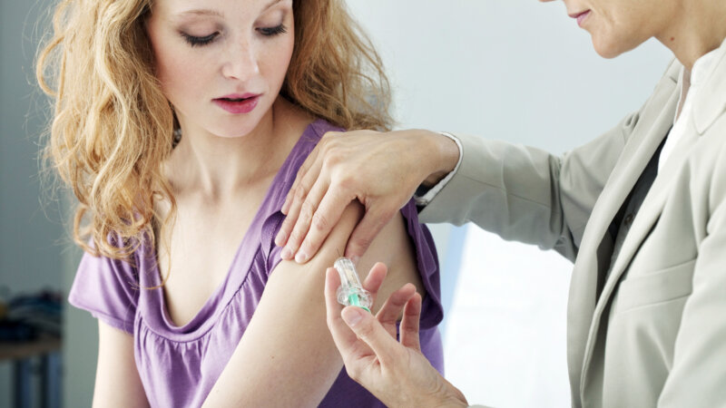 Vaccin et dépistage : complémentaires pour freiner les cancers liés aux HPV