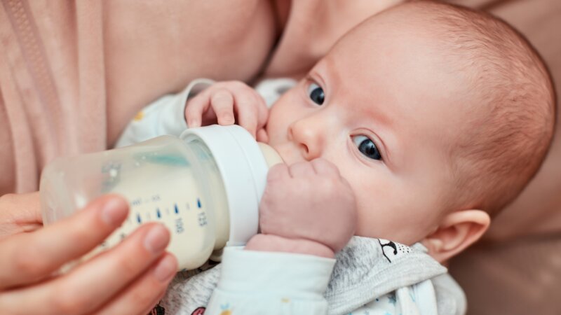 Lait infantile, comment le choisir ?