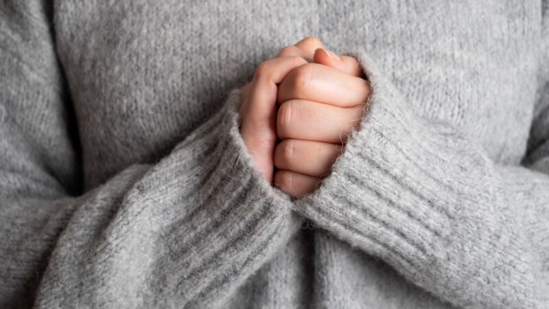 Pourquoi les tétons deviennent-ils durs quand il fait froid ?